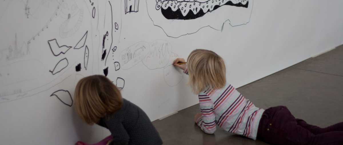 Using the walls for drawing at the South London Gallery. Photo Zoë Tynan-Campbell